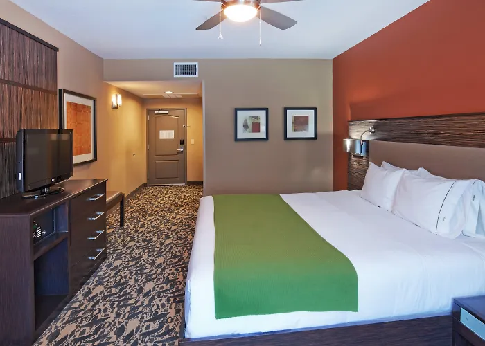 Holiday Inn Express & Suites North Dallas At Preston By Ihg